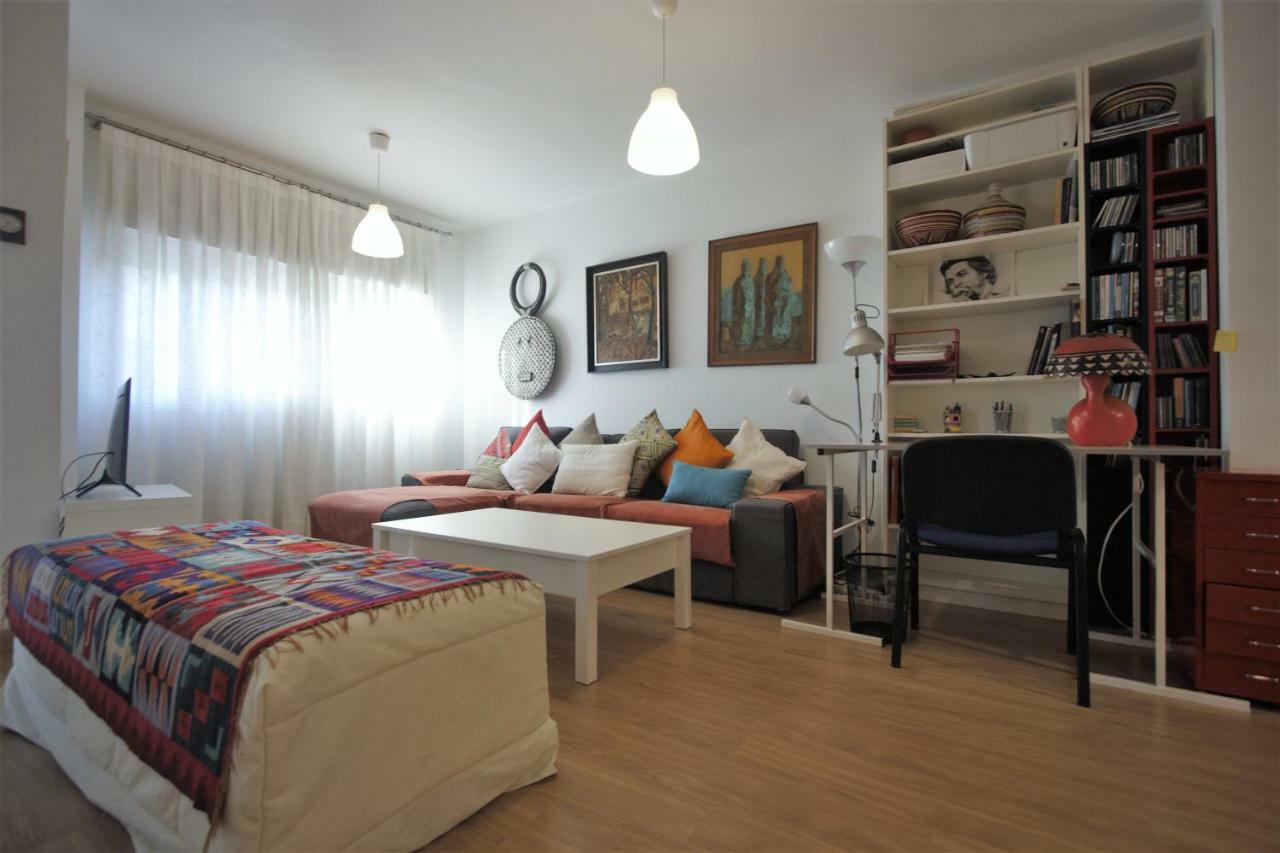 Bonito Apart. Con Parking Y Piscina Mairena del Aljarafe Exteriör bild