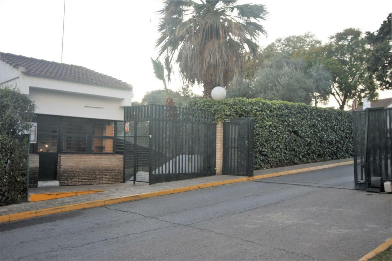 Bonito Apart. Con Parking Y Piscina Mairena del Aljarafe Exteriör bild