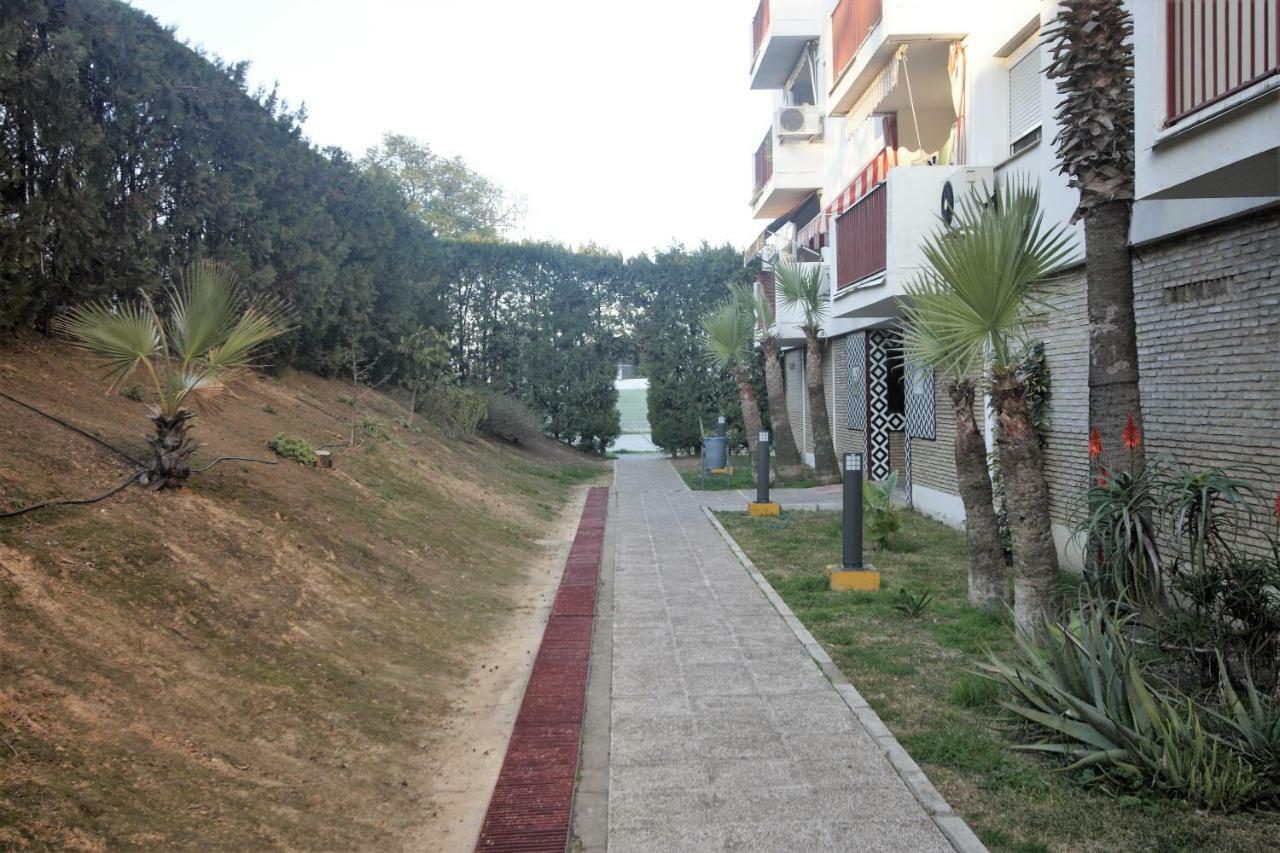 Bonito Apart. Con Parking Y Piscina Mairena del Aljarafe Exteriör bild
