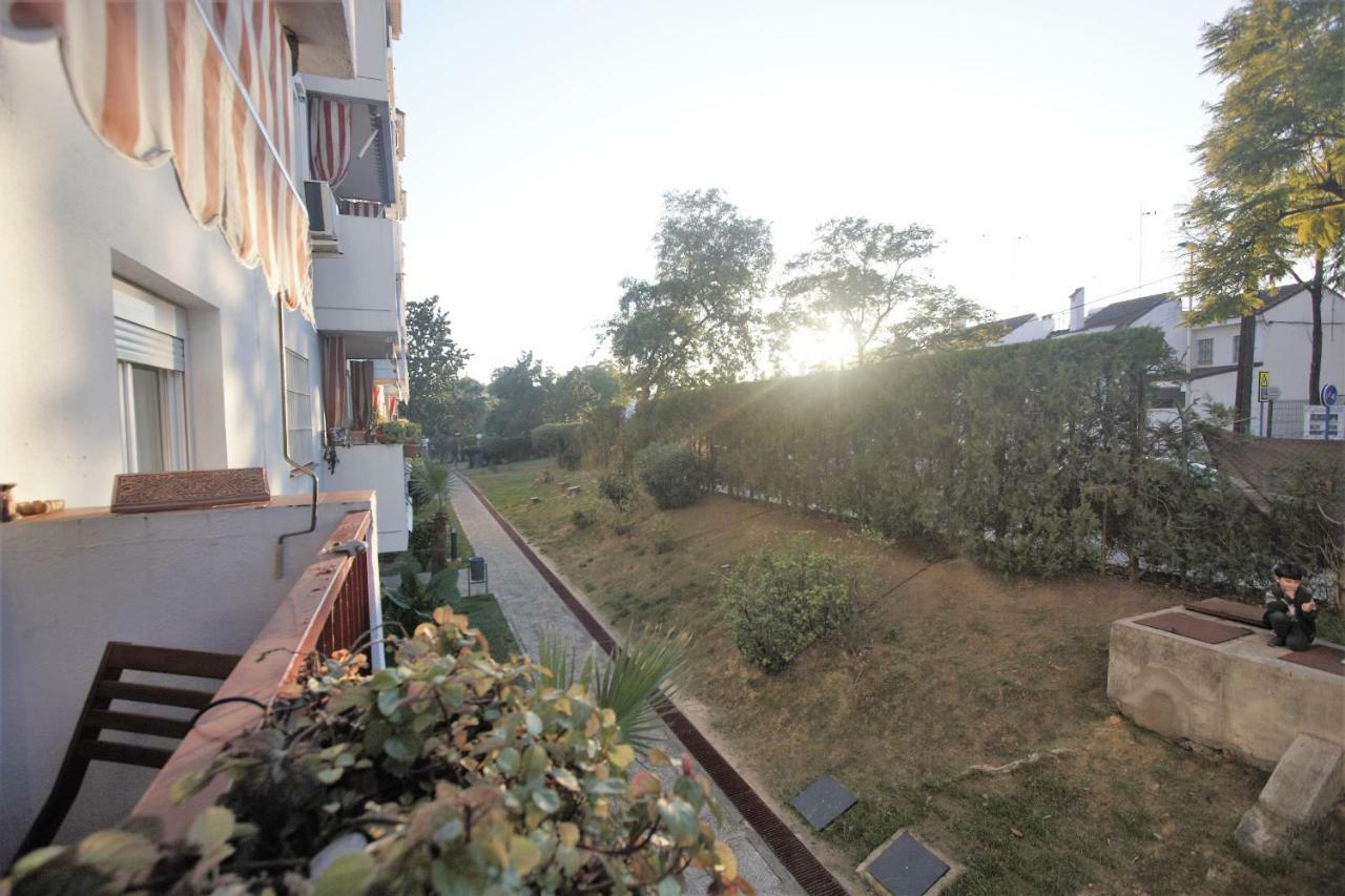 Bonito Apart. Con Parking Y Piscina Mairena del Aljarafe Exteriör bild