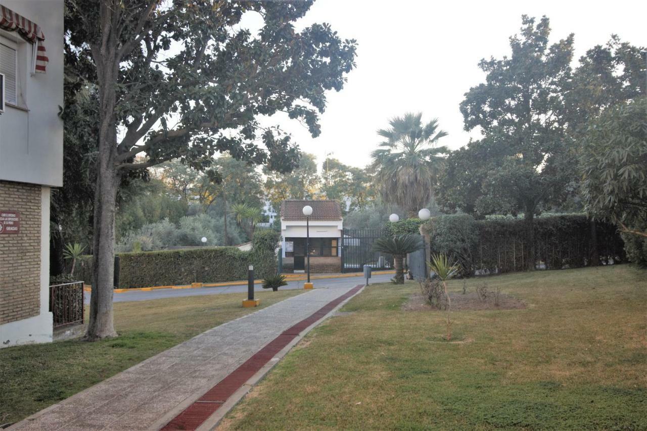 Bonito Apart. Con Parking Y Piscina Mairena del Aljarafe Exteriör bild