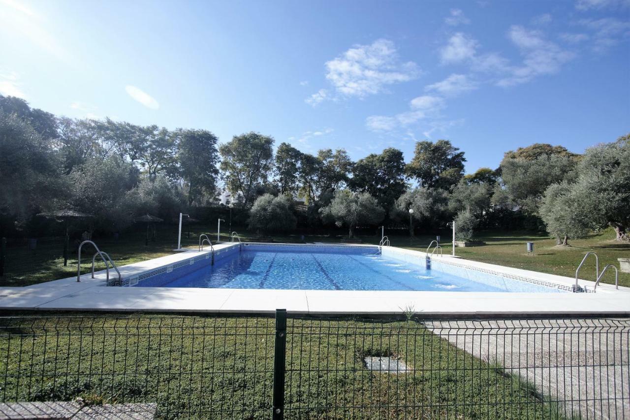 Bonito Apart. Con Parking Y Piscina Mairena del Aljarafe Exteriör bild