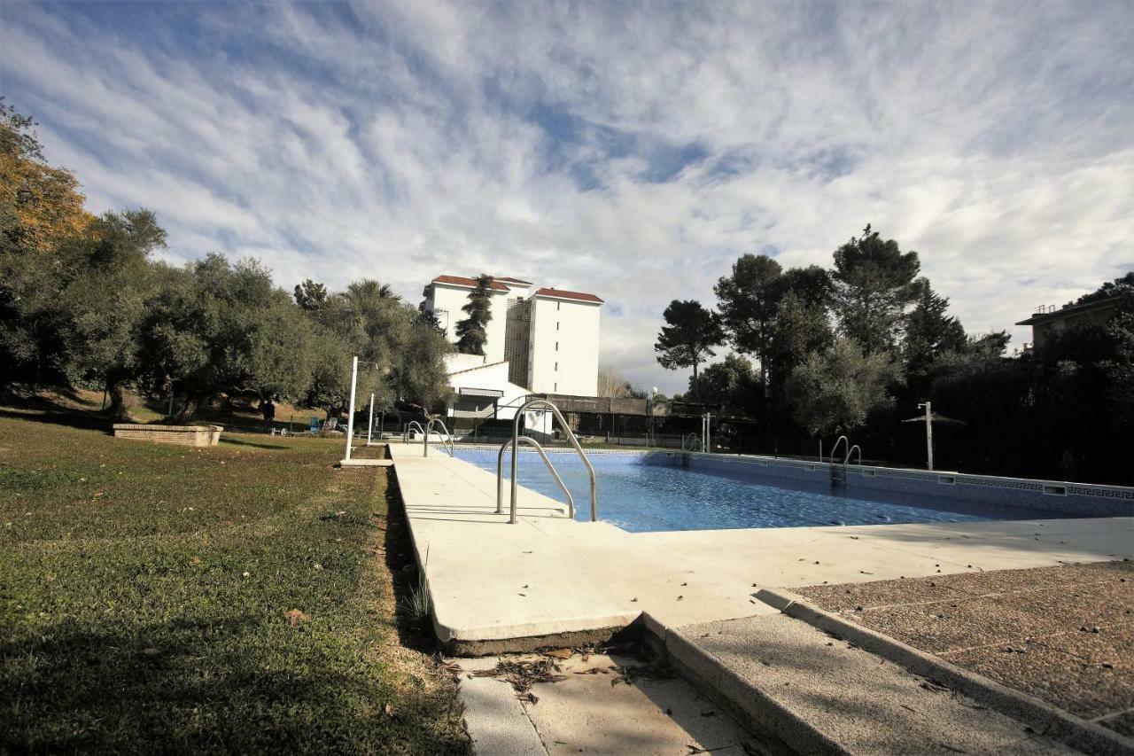 Bonito Apart. Con Parking Y Piscina Mairena del Aljarafe Exteriör bild